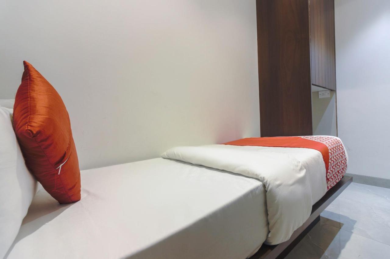 Hotel Flora Suites Mumbai Eksteriør bilde