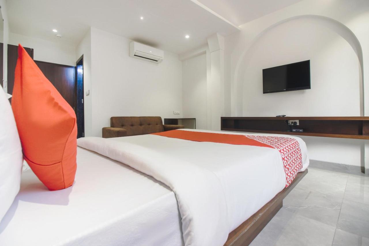 Hotel Flora Suites Mumbai Eksteriør bilde