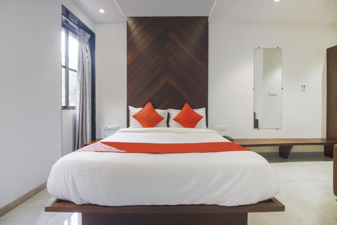 Hotel Flora Suites Mumbai Eksteriør bilde