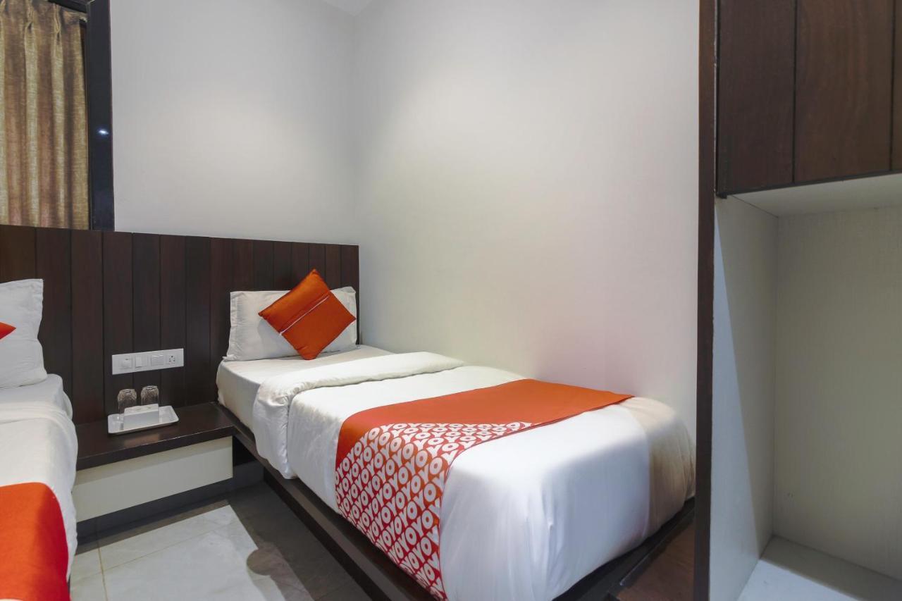 Hotel Flora Suites Mumbai Eksteriør bilde