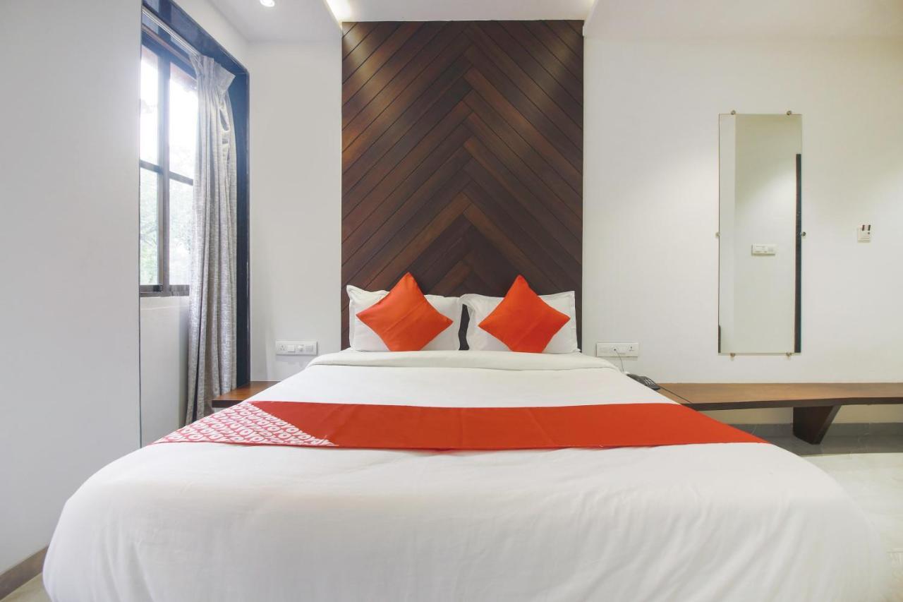 Hotel Flora Suites Mumbai Eksteriør bilde